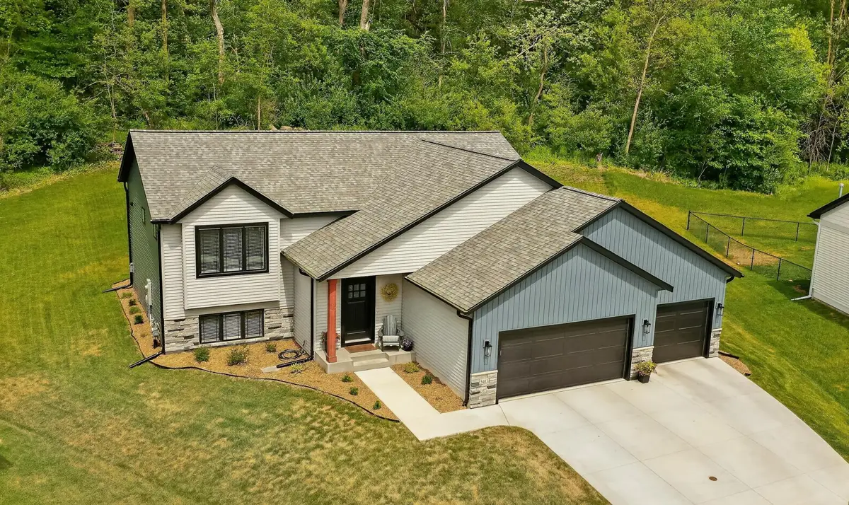 5411 Destination Lane Ne, Rochester, MN 55906 - #1
