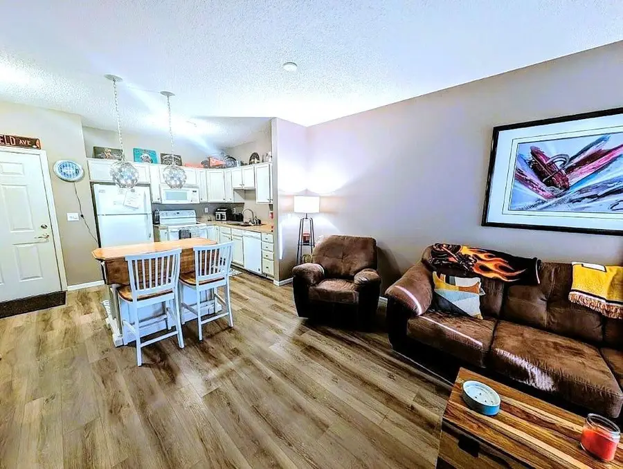 2231 Penn Place #316, North Saint Paul, MN 55109 - #3