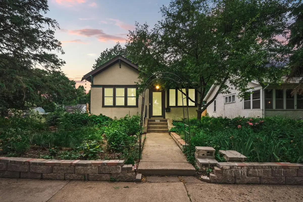 2752 41st Avenue S, Minneapolis, MN 55406 - #1