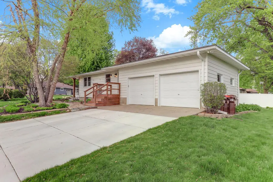 933 5th Street W, Hastings, MN 55033 - #2