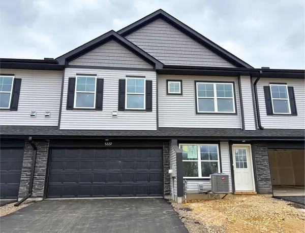 5337 Long Pointe Pass, Woodbury, MN 55129
