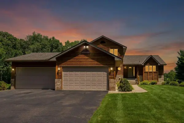 19539 Rochester Street Ne, East Bethel, MN 55011