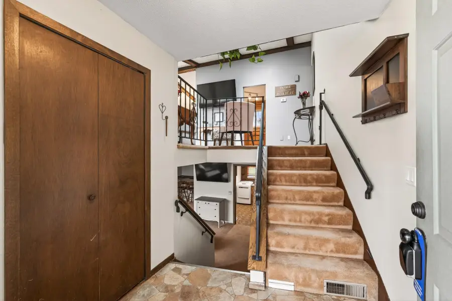 3319 118th Avenue Nw, Coon Rapids, MN 55433 - #3