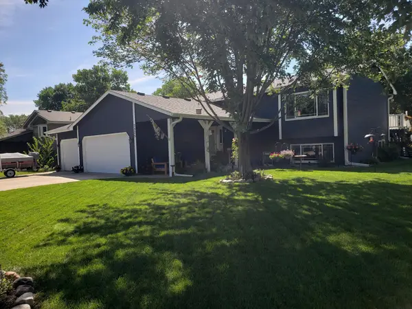 7225 116th Place N, Champlin, MN 55316