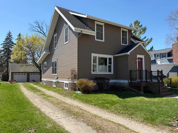 412 4th Avenue Ne, Waseca, MN 56093