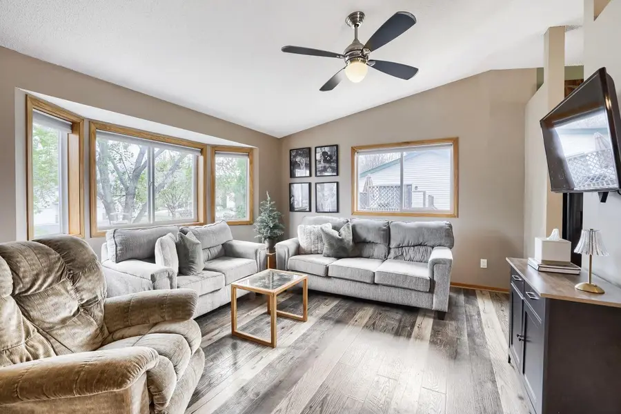 9621 Hallmark Avenue S, Cottage Grove, MN 55016 - #3