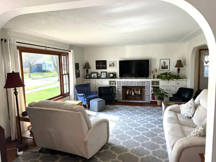 864 Redwood Drive, Fairmont, MN 56031 - #2