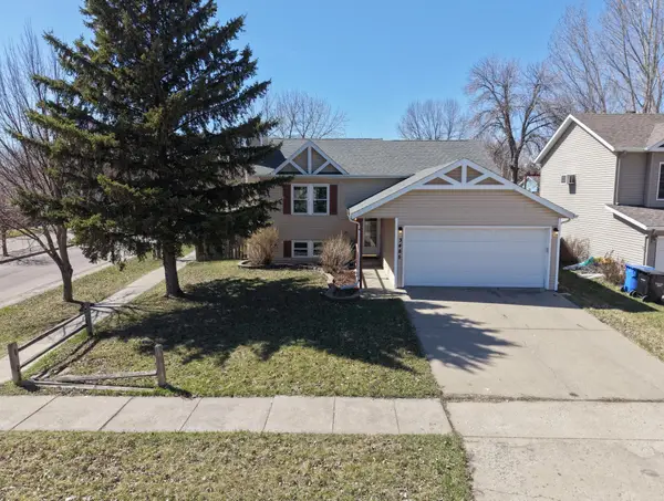 3485 18th Street S, Fargo, ND 58104