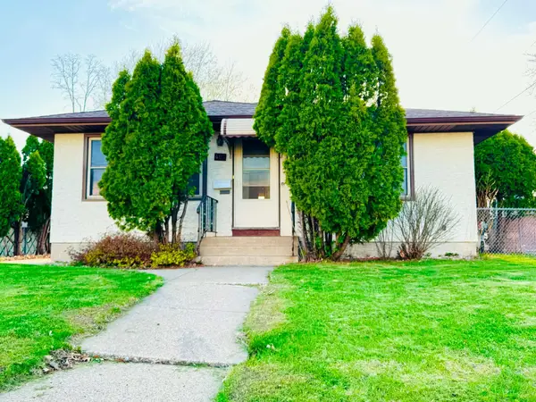 465 Ruth Street N, Saint Paul, MN 55119