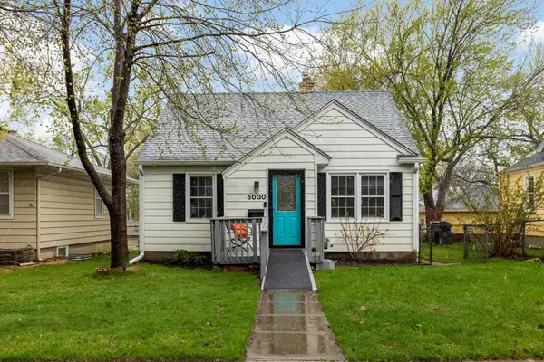 5030 6th Street Ne, Columbia Heights, MN 55421