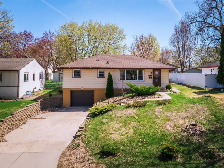 4530 Colorado Avenue N, Crystal, MN 55422 - #2