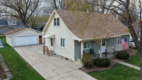 1112 15th Street Sw, Willmar, MN 56201