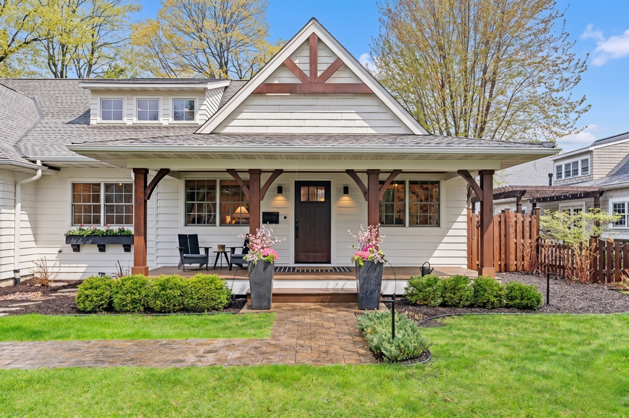 225 Broadway Avenue N, Wayzata, MN 55391 - #2