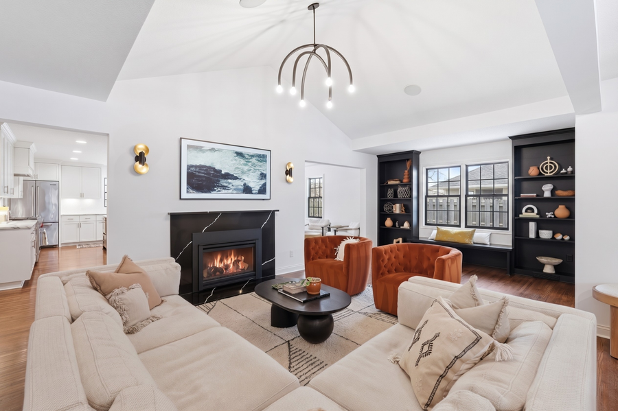 225 Broadway Avenue N, Wayzata, MN 55391 - #3