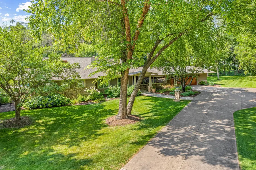 2150 Crestview Drive, Chanhassen, MN 55331 - #2