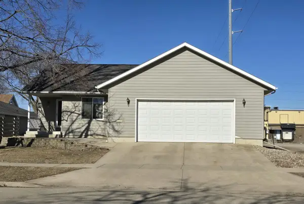 116 S 5th Street, Marshall, MN 56258