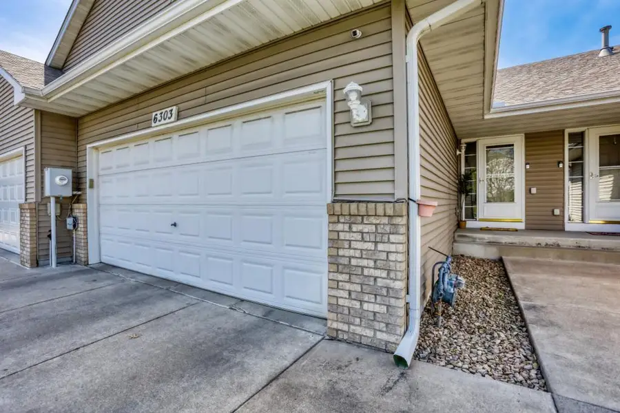 6303 Cavell Court, Brooklyn Park, MN 55428 - #2