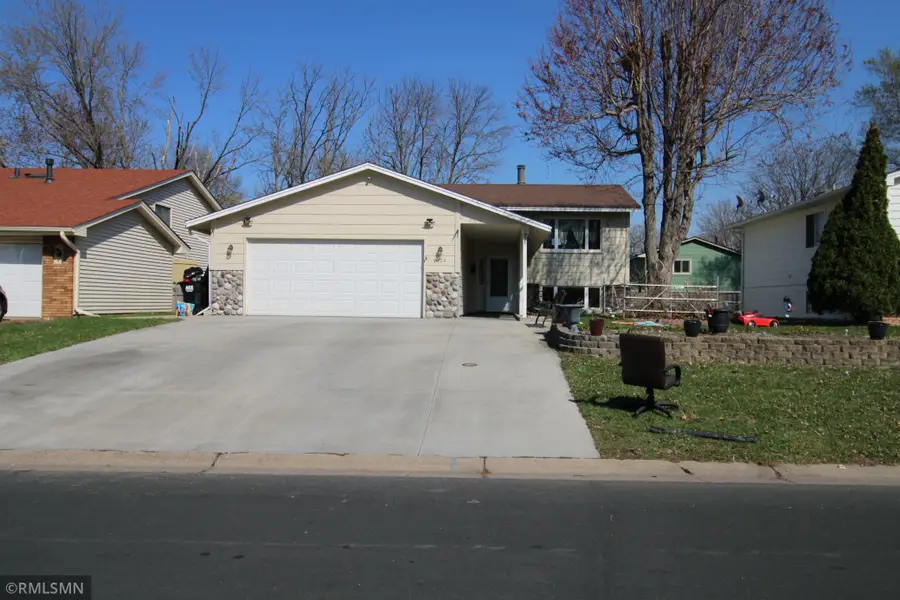 8024 James Avenue N, Brooklyn Park, MN 55444 - #2