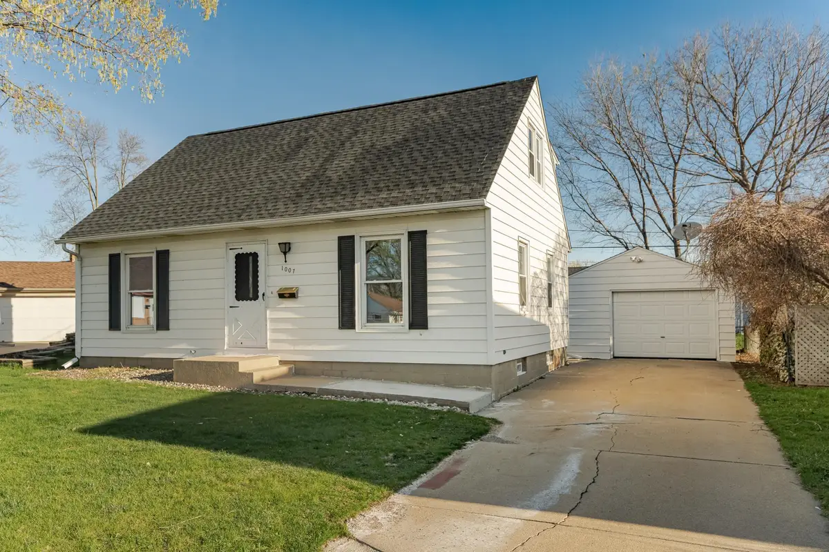 1007 11 1/2 Street Se, Rochester, MN 55904 - #1