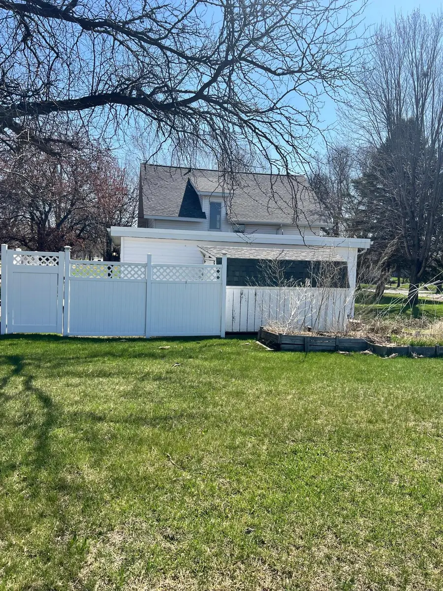 521 9th Avenue, Madison, MN 56256 - #3