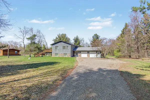 17 Lilac Street, Circle Pines, MN 55014