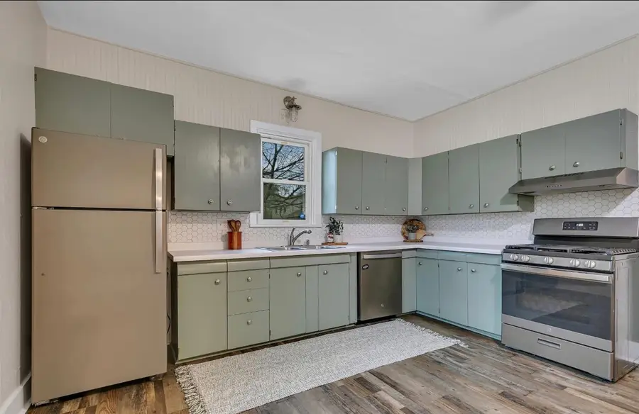 110 7th Street S, Sauk Rapids, MN 56379 - #3