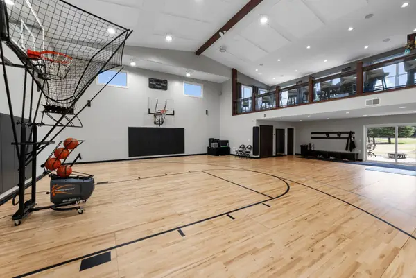 16179 Crane Street Nw, Andover, MN 55304