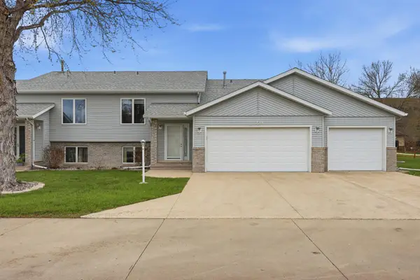 1224 Cedar Way E, West Fargo, ND 58078