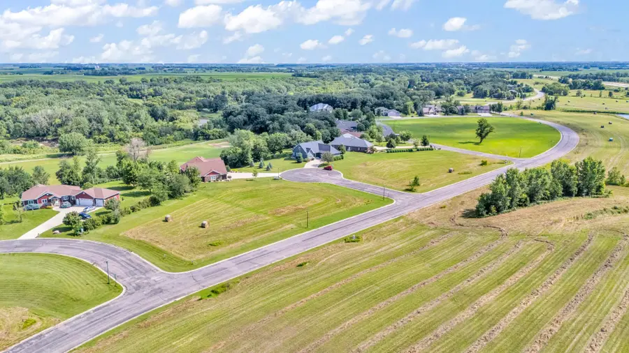 219 Savannah Heights Circle, Lynd, MN 56157 - #3