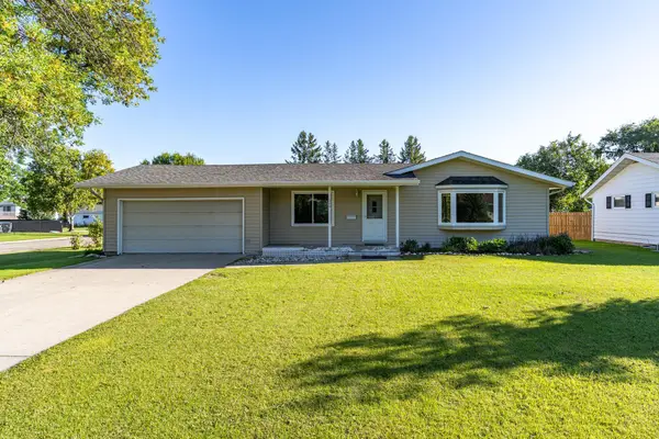 305 Euclid Avenue, Crookston, MN 56716