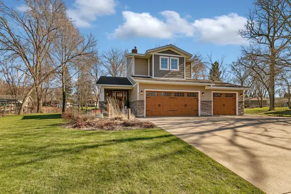 9597 Michelle Drive, Saint Joseph, MN 56374