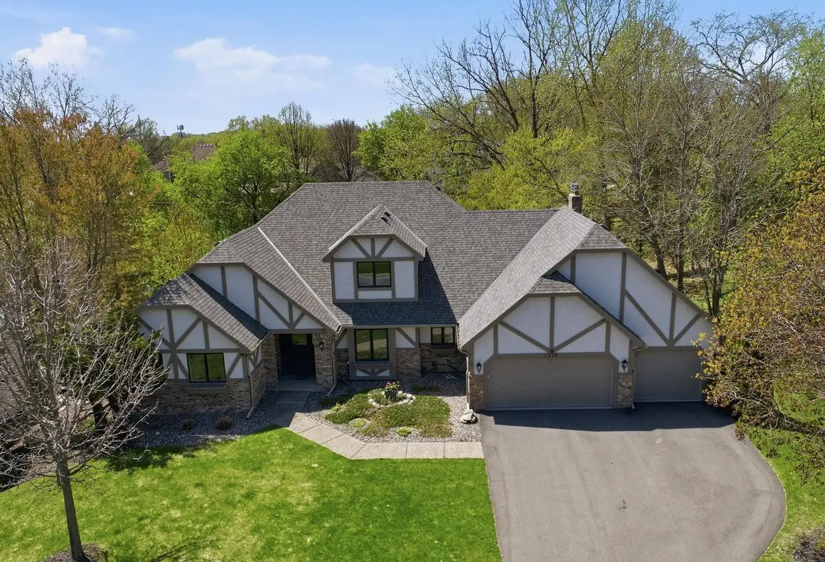 1316 Summit Oaks Drive, Burnsville, MN 55337 - #1