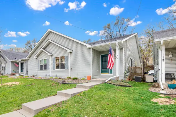 215 9th Avenue N, South Saint Paul, MN 55075