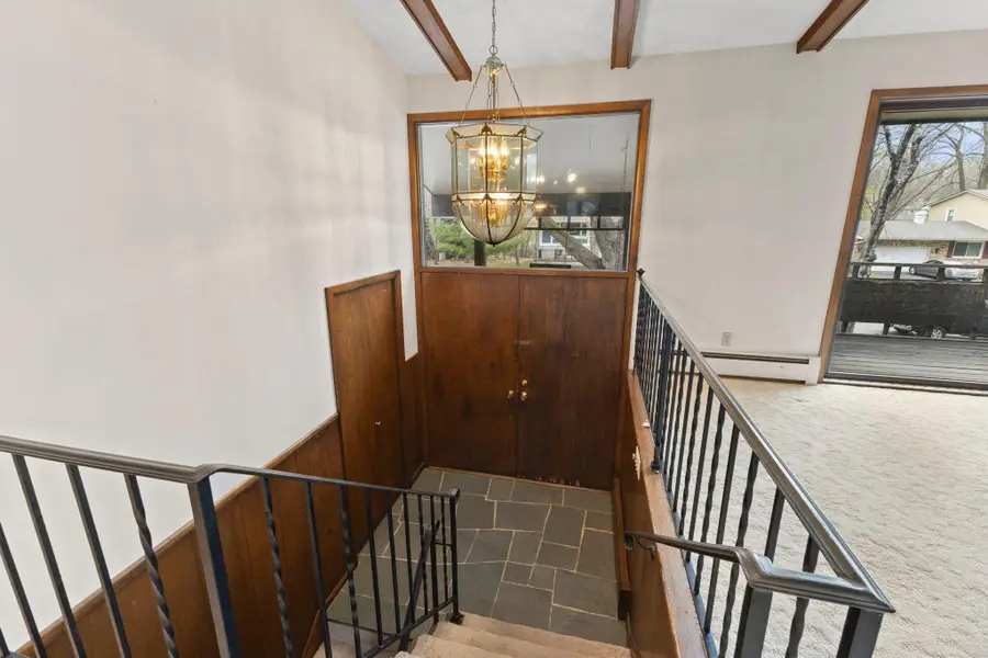 135 Hampshire Avenue N, Golden Valley, MN 55427 - #3