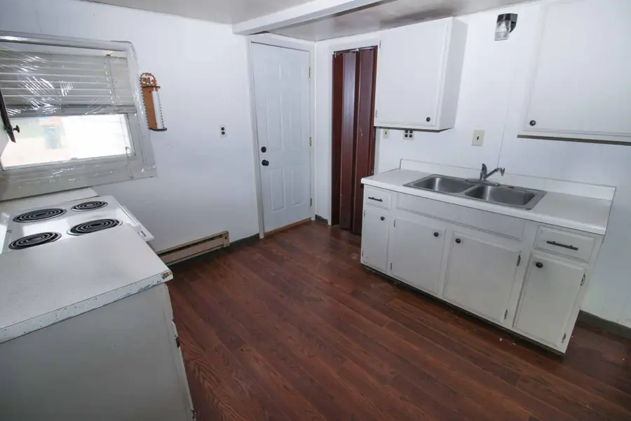 121 Washington Street W, Burtrum, MN 56318 - #3