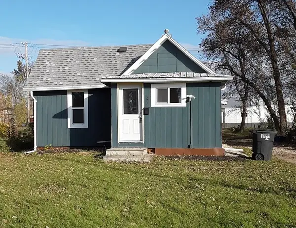 321 19th Street N, Fargo, ND 58102