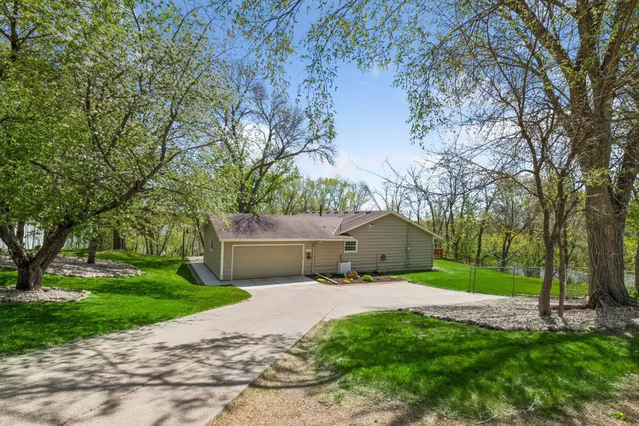 211 3rd Avenue Se, Young America, MN 55397 - #2