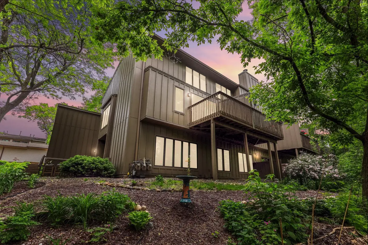 8970 Neill Lake Road, Eden Prairie, MN 55347 - #1