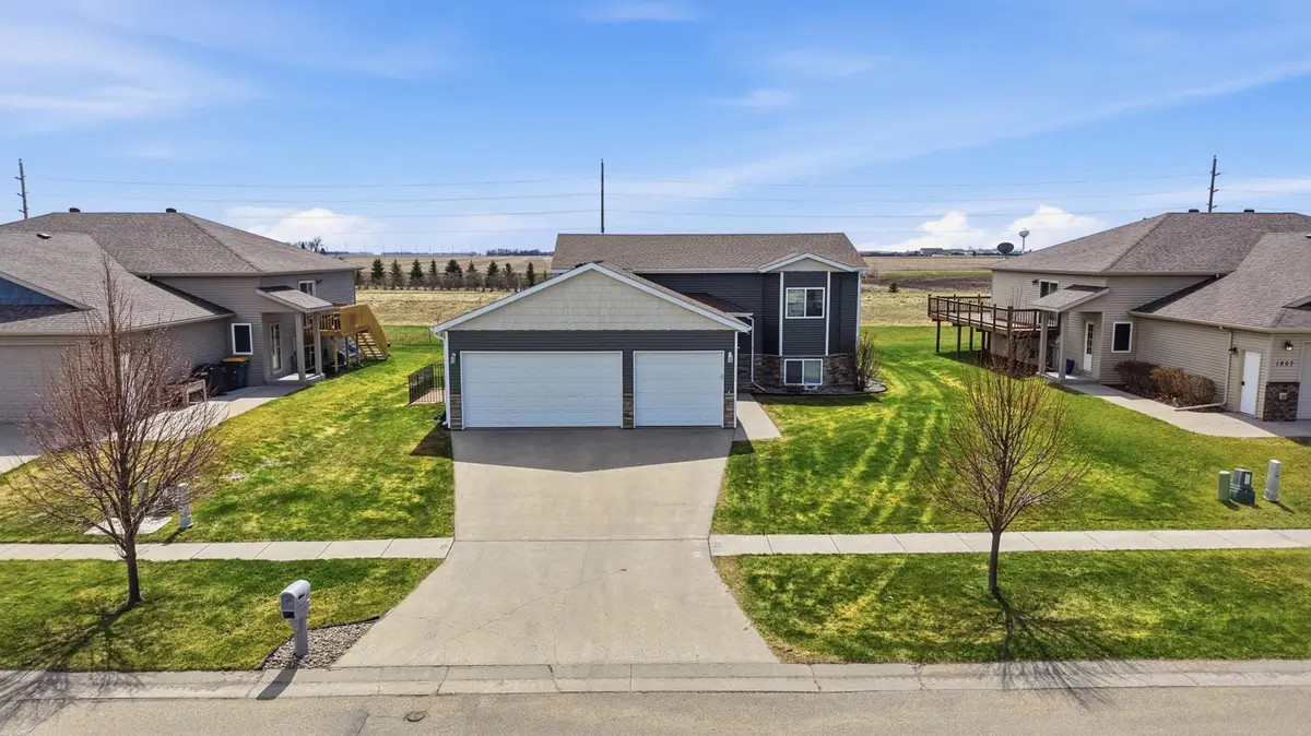 1209 Morningside Drive, Casselton, ND 58012 - #1