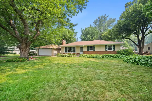 545 Miriam Street, Mendota Heights, MN 55118