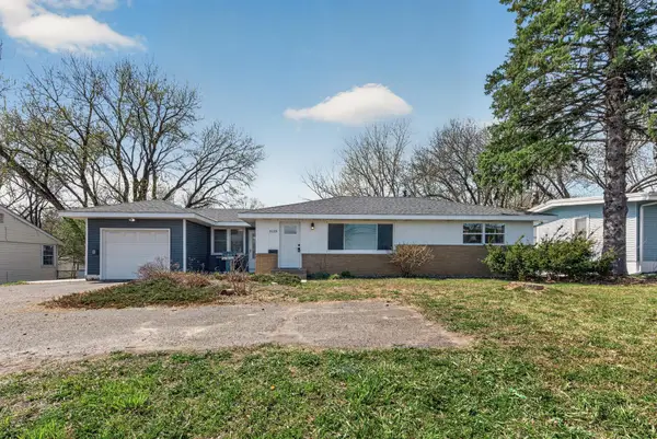 3125 Winnetka Avenue N, Crystal, MN 55427