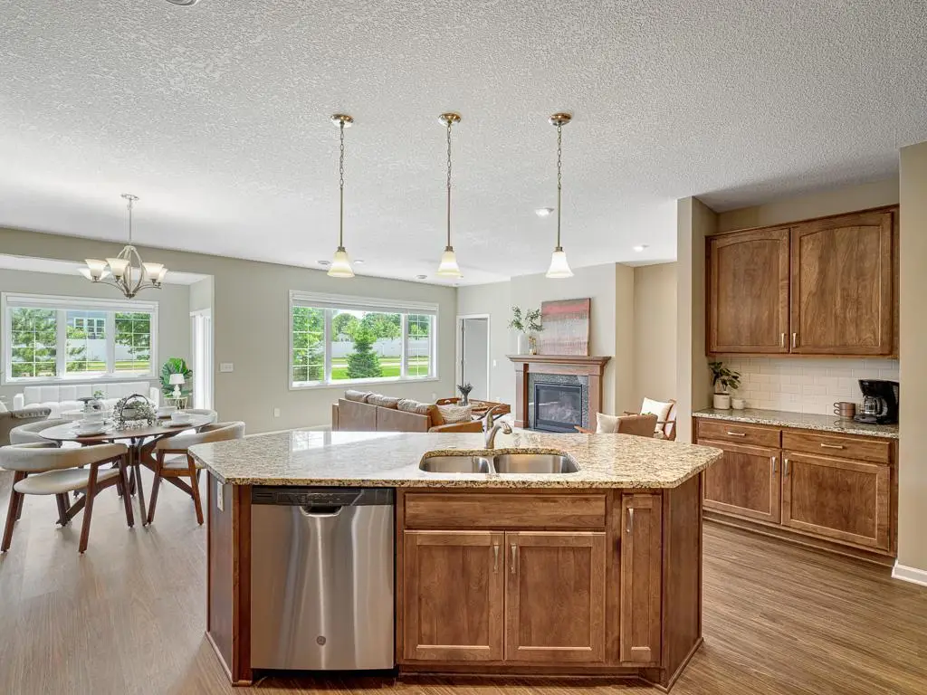 1085 Roselyn Drive, Victoria, MN 55386 - #1