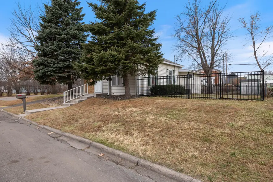 13046 Newell Avenue, Lindstrom, MN 55045 - #3