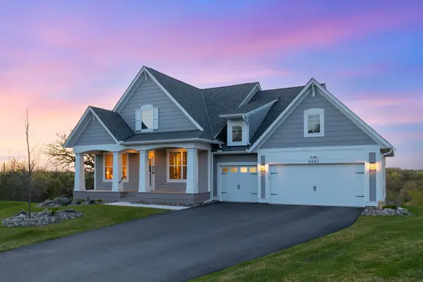 6561 Timber Arch Drive, Chaska, MN 55318
