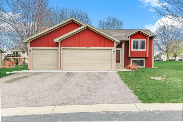 1490 Fireside Road, Waconia, MN 55387