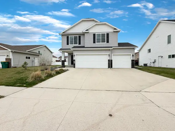 1116 31st Avenue W, West Fargo, ND 58078