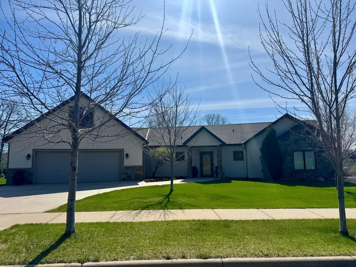 2122 37th Street S, Saint Cloud, MN 56301 - #1