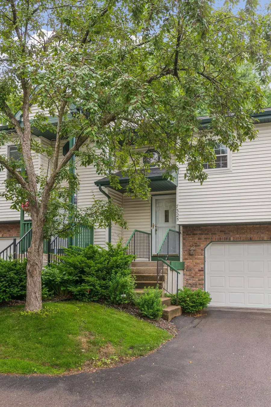 7325 Bren Lane, Eden Prairie, MN 55346 - #2