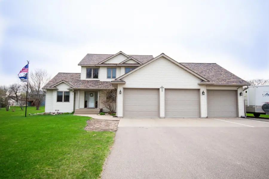 721 3rd Avenue Nw, Melrose, MN 56352 - #2