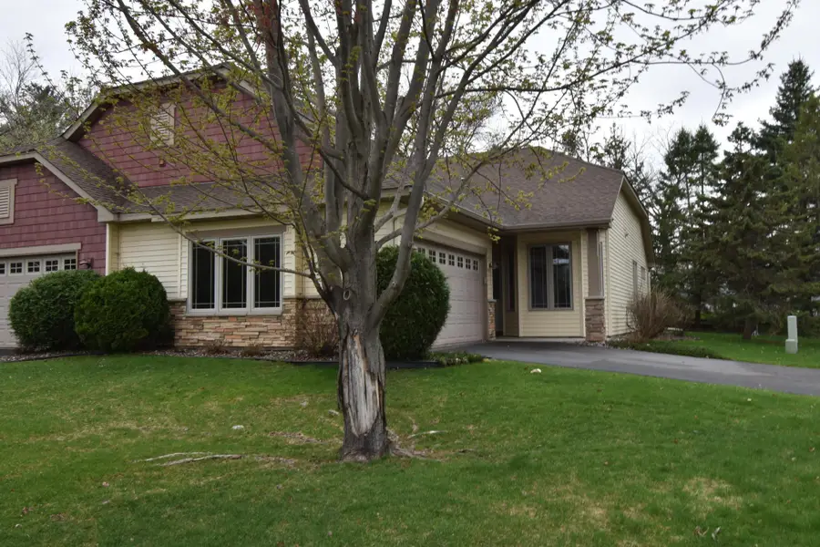 2318 Olivia Court E, Maplewood, MN 55119 - #2